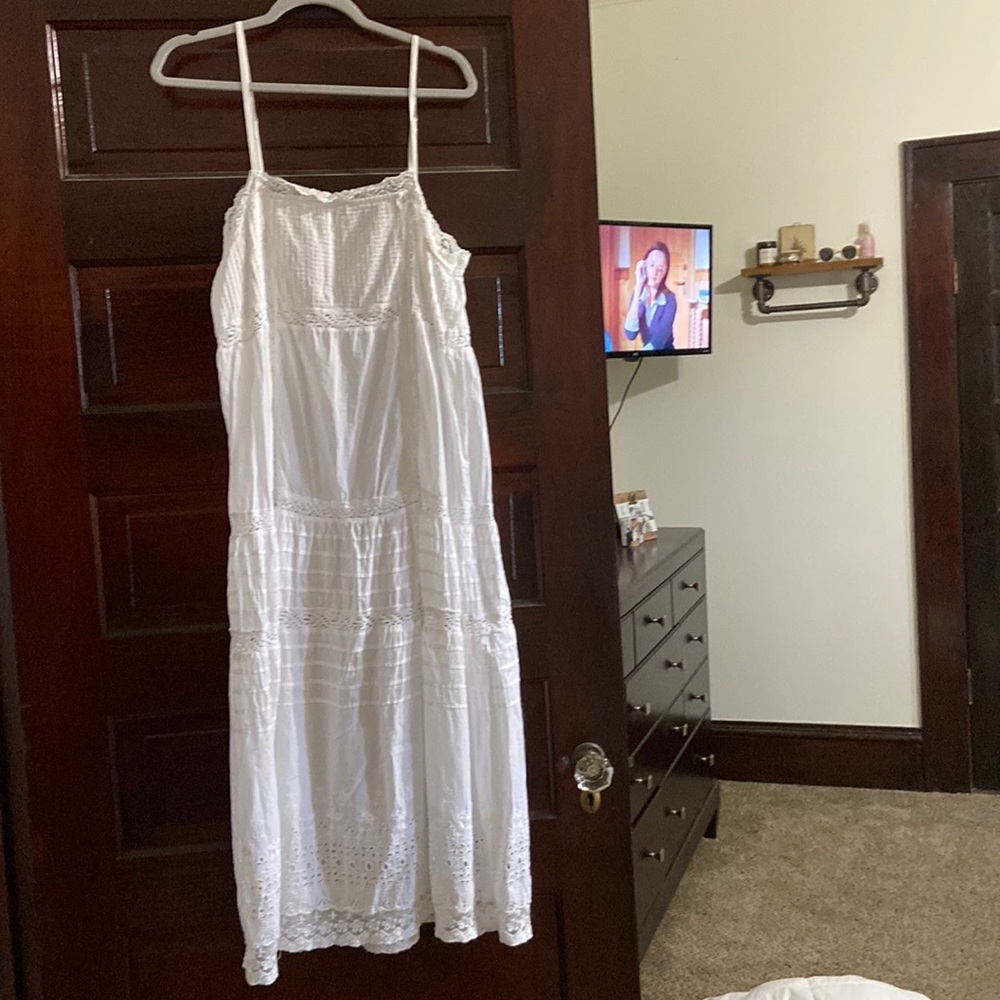 100% cotton white lace-y free people midi dress